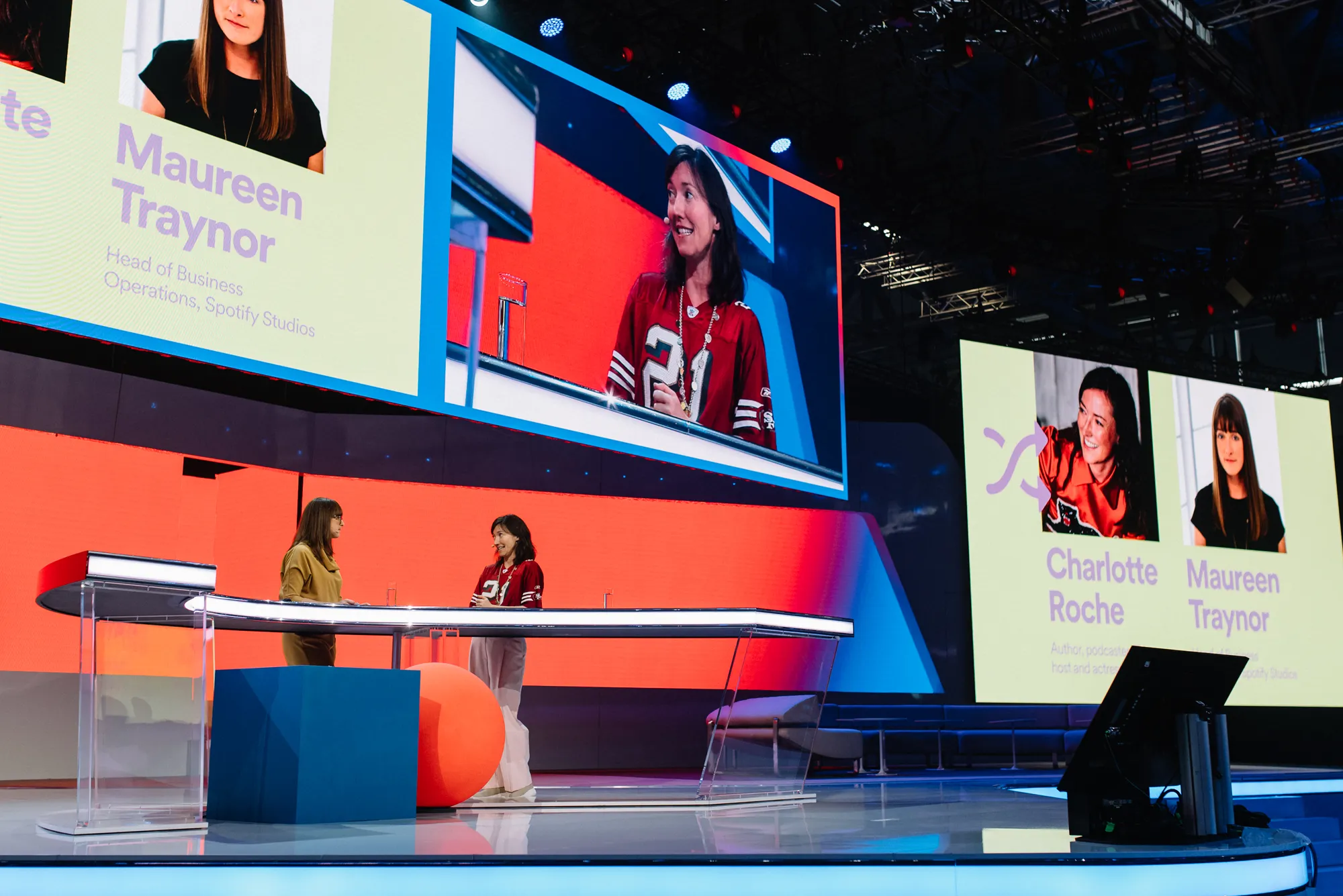 Bühnentalk auf der dmexco mit Charlotte Roche